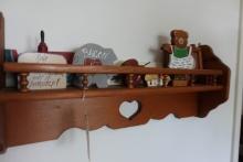 COUNTRY CRAFT SHELF WITH SMALL COLLECTIBLES