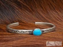 Native American Sterling Silver Cuff with Single Turquoise Stone. 18g