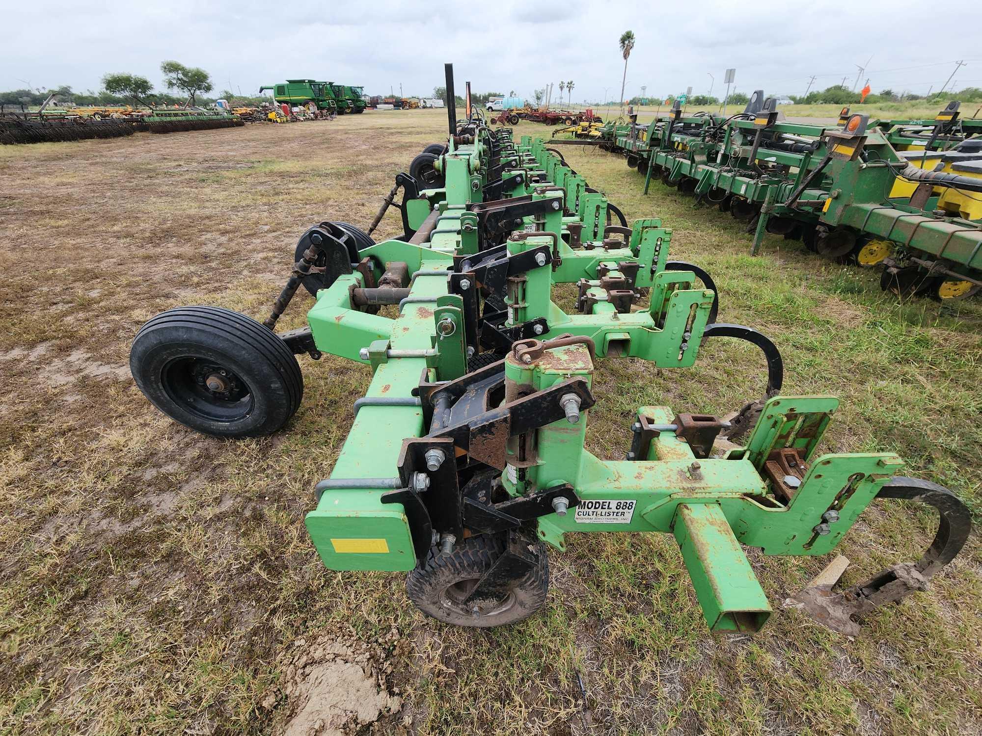 Model 888 Cultivator/Lister