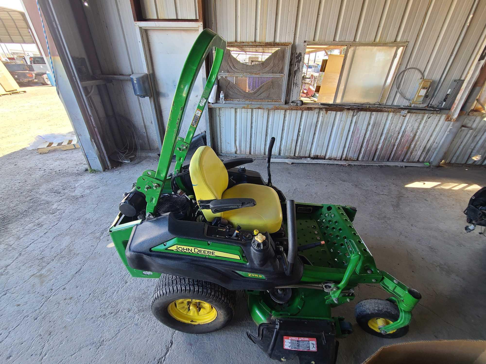 John Deere Z915B 48in. Commercial Mower