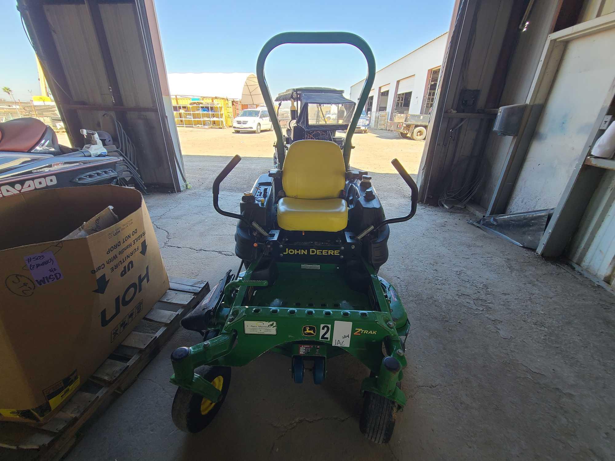 John Deere Z915B 48in. Commercial Mower