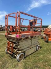 JLG Scissor Lift