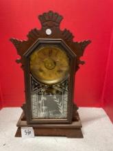Antique mantle clock nice carving on top