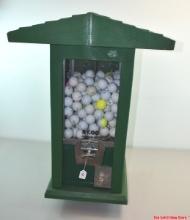 Vintage NorthWestern Series 80 Coin Operated Vending Golf Ball Machine Approx 32.5" Tall X 20" X 22"