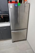 WHIRLPOOL REFRIGERATOR