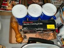 Cup's, Carving Knife, Shakers