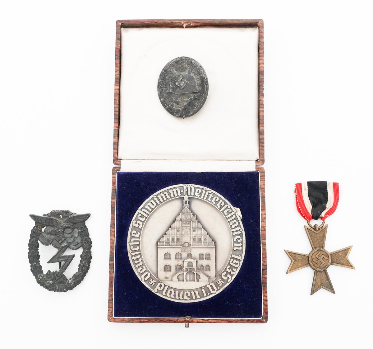 WWII GERMAN SERVICE BADGES & SWIM MEDAL