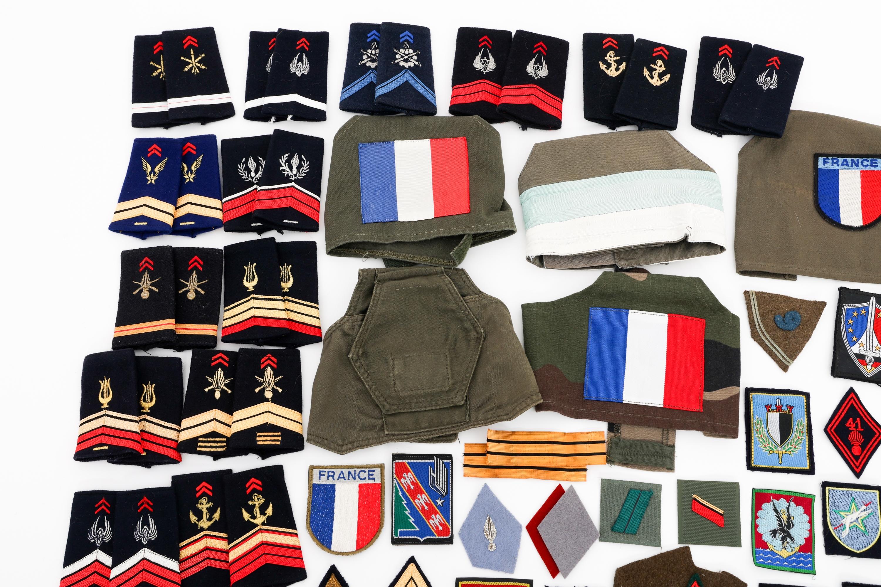 COLD WAR - CURRENT FRENCH ARMBANDS & INSIGNIA