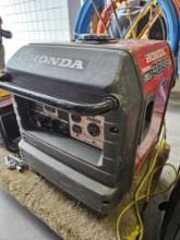 HONDA EU3000IS ULTRA-QUIET 3000W INVERTER GENERATOR