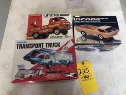 Mpc Deora, Lindberg little red wagon and mpc Daytona transport truck model kits