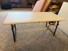 Lifetime 4ft folding table, adjustable height