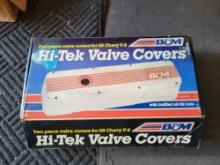 B&M Hi-Tek valve covers for Chevy V-8