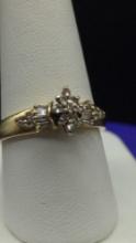 10k Gold & Diamond Ladies Ring