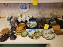 Lot of Wedgewood cups, oriental vase holder, plates and displays