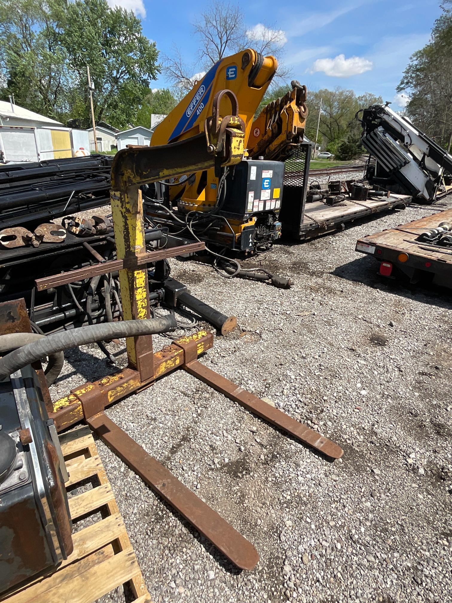 2006 Hiab 330-6 Knuckle Crane