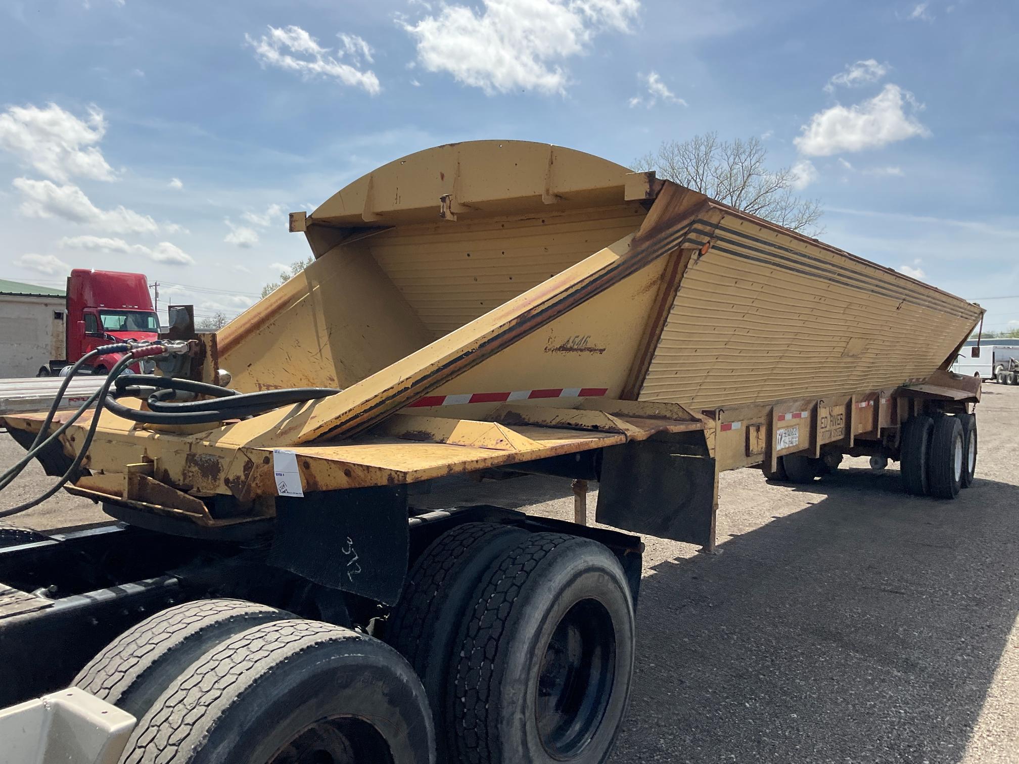 1991 Red River Conveyor Trailer