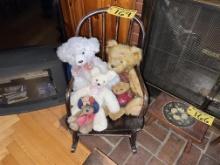 LOT: WOODEN DOLL ROCKING CHAIR & 5-TOY BEARS