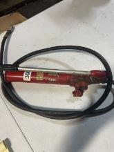 Blackhawk Hydraulic Jack Small With Hose