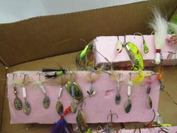 (66)+/- Fishing Lures