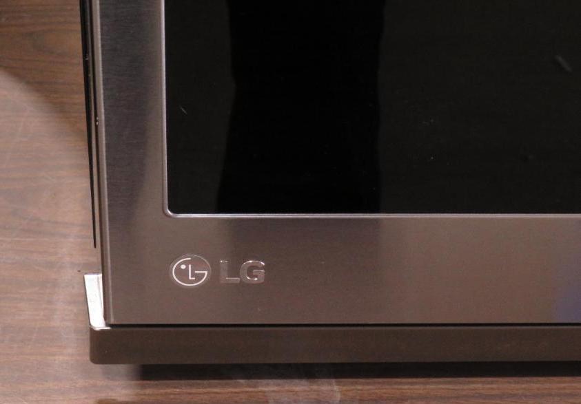 LG Under Cabinet Mount Microwave