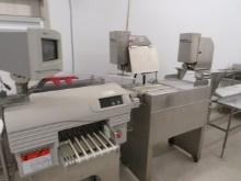 TOLEDO SOLO AUTO MEAT WRAPPER WITH AUTO LABELER, LABELING TABLE