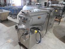 NEW NEVER USED HOBART MG1532 MEAT MIXER GRINDER