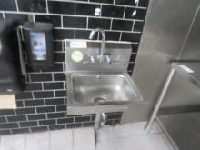 STAINLESS STEEL HAND SINK