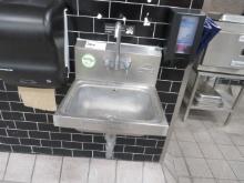 STAINLESS STEEL HAND SINK