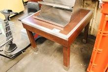 36IN.X36IN. DISPLAY TABLE