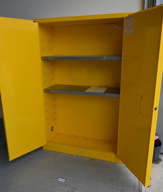 Durham FM Approved 1045-50 Welded 16 Gauge Steel Flammable Cabinet