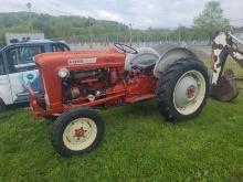 Ford 850 Gas Tractor