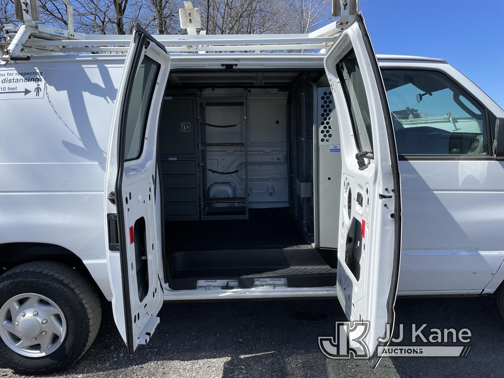 (Plymouth Meeting, PA) 2011 Ford E250 Cargo Van Runs & Moves, Cracked Windshield, Body & Rust Damage
