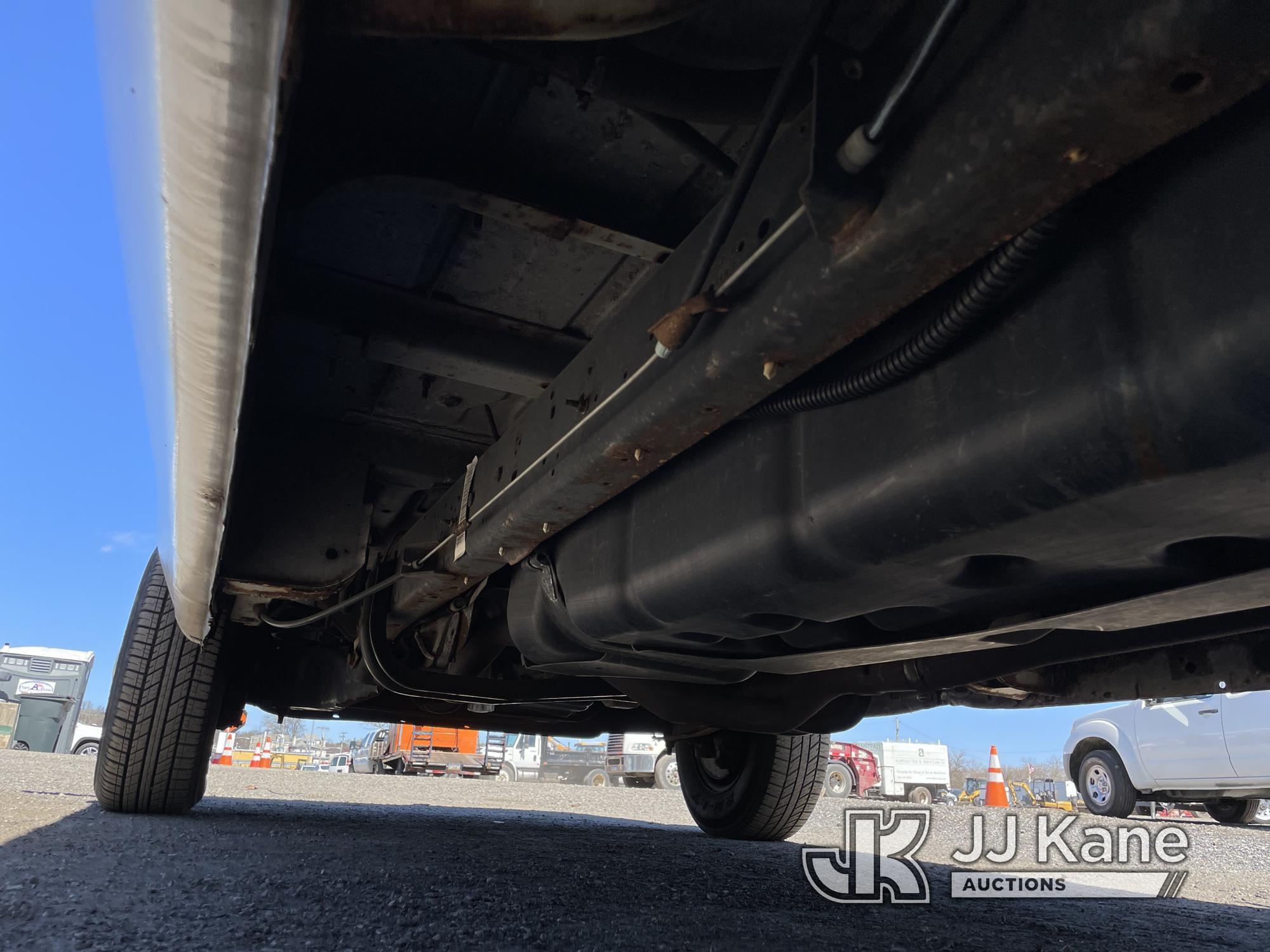 (Plymouth Meeting, PA) 2012 Ford E250 Cargo Van Runs & Moves, Body & Rust Damage