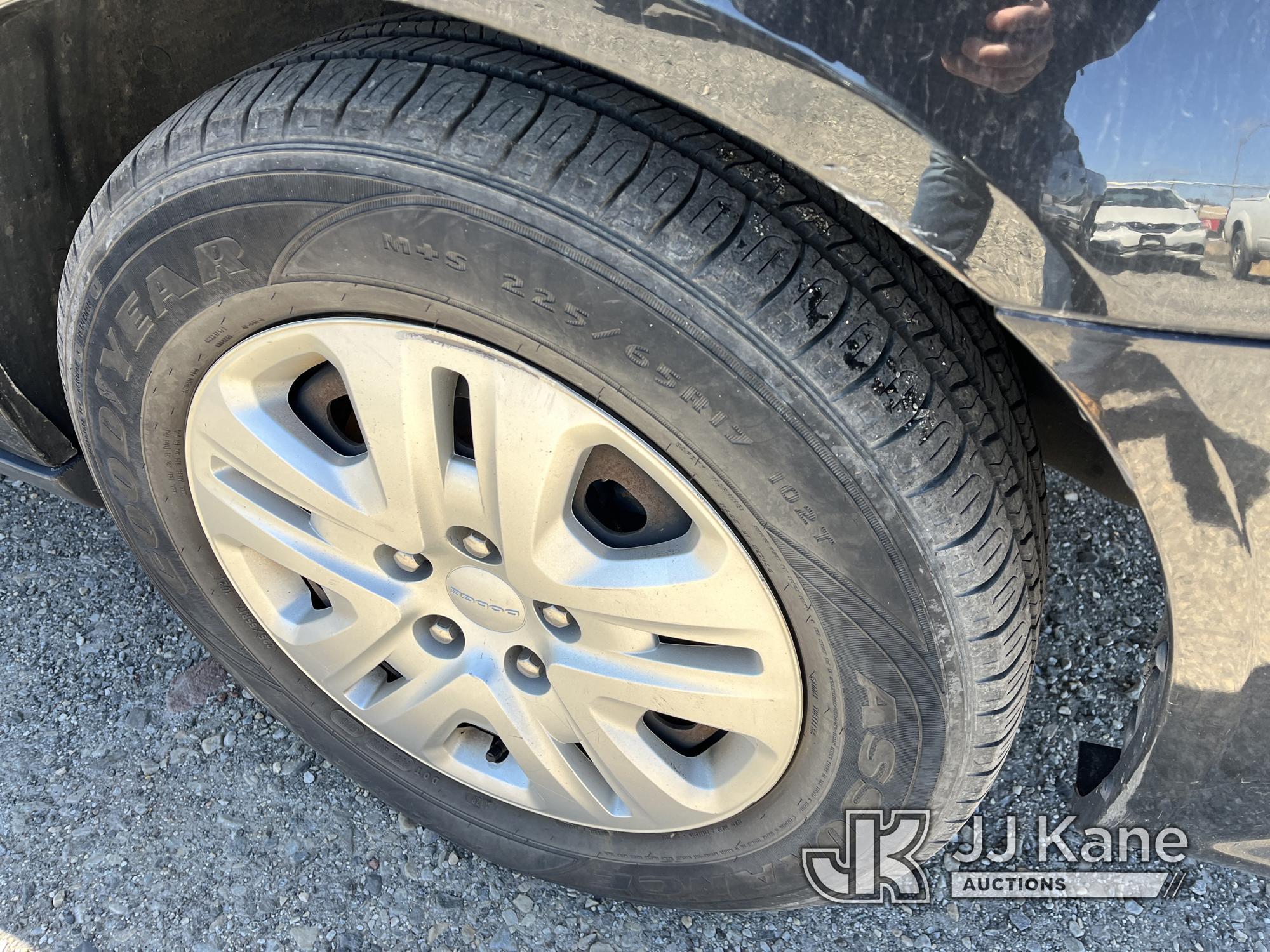 (Plymouth Meeting, PA) 2016 Dodge Grand Caravan Mini Passenger Van Runs & Moves, Body & Rust Damage
