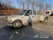 2001 Ford F350 Extended-Cab Dual Wheel Pickup Truck Runs & Moves) (Body & Rust Damage, Bed & Cab Cor