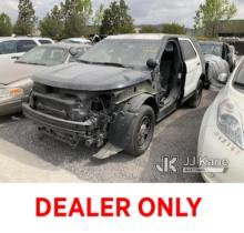 2014 Ford Explorer 4-Door Sport Utility Vehicle Not Running , No Key, Wrecked , Paint Damage, Body D