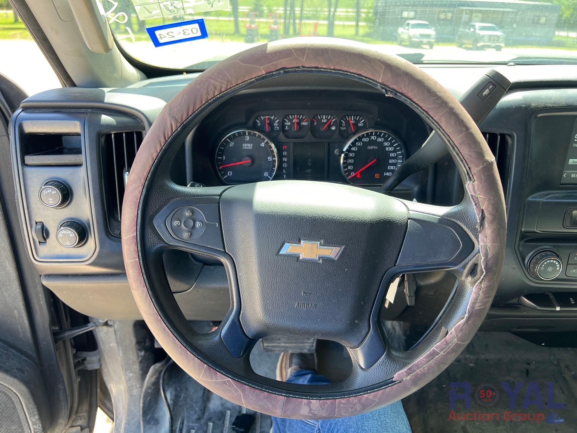 2017 Chevrolet Silverado 2500HD 4x4 Double Cab Pickup Truck