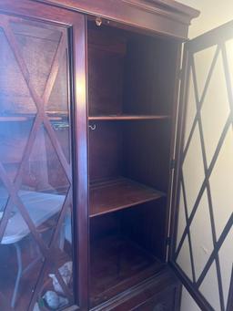 35x71 in China cabinet
