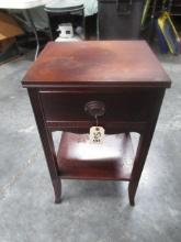 END TABLE  15 X 14 X 27