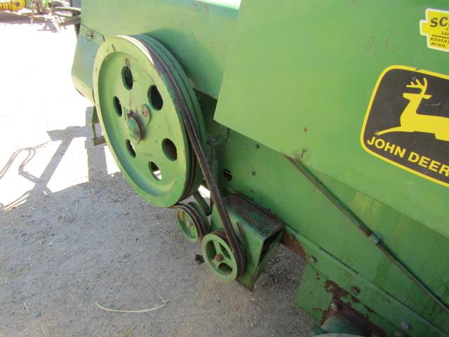 1680. 386-886, JOHN DEERE 337 SQUARE BALER WITH EJECTOR, TAX / SIGN ST3
