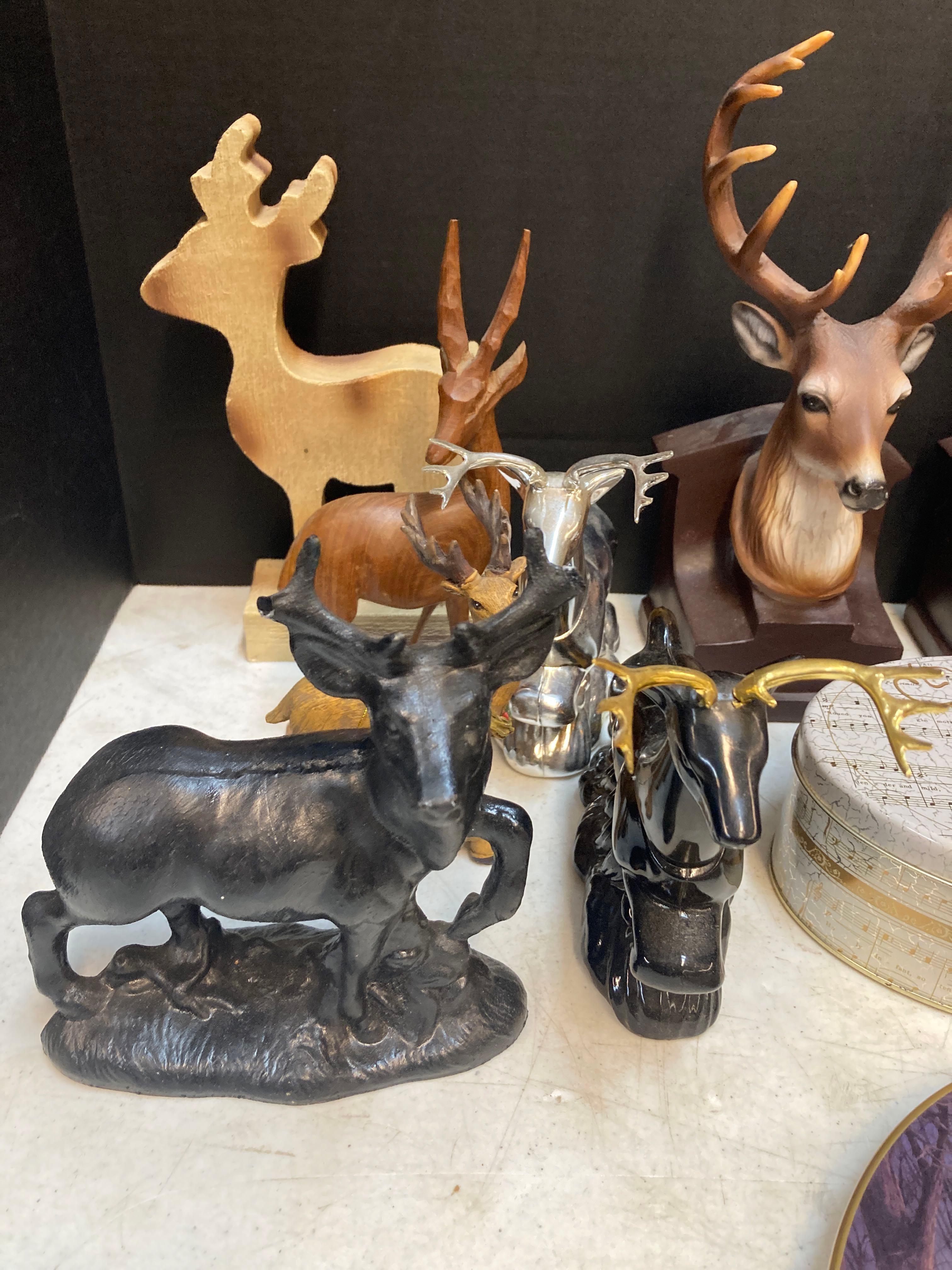 Deer items and mixed lot