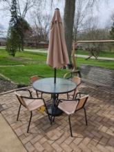 Outdoor Patio Table w/ 4 Chairs & Umbrella